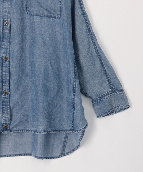 MICO COULIER（ミコクリエ）の「パウダーデニムドルマンシャツ（シャツ/ブラウス・レディース・サックスブルー/インディゴブルー・38）」の18枚目の写真