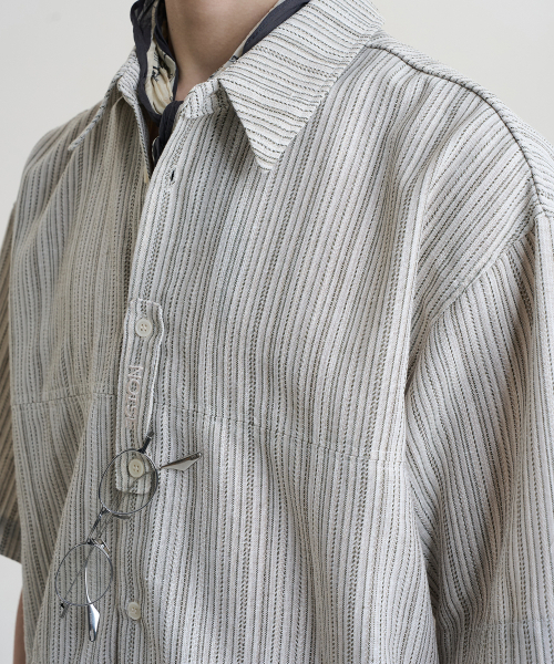 NOISE(ノイズ)の「フェネルリネンストライプシャツ - カーキベージュ(シャツ/ブラウス・レディース・その他・SMALL/MEDIUM/LARGE/X-LARGE)」の9枚目の写真