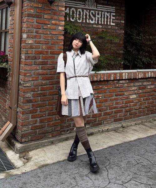 NOISE(ノイズ)の「フェネルリネンストライプシャツ - カーキベージュ(シャツ/ブラウス・レディース・その他・SMALL/MEDIUM/LARGE/X-LARGE)」の5枚目の写真