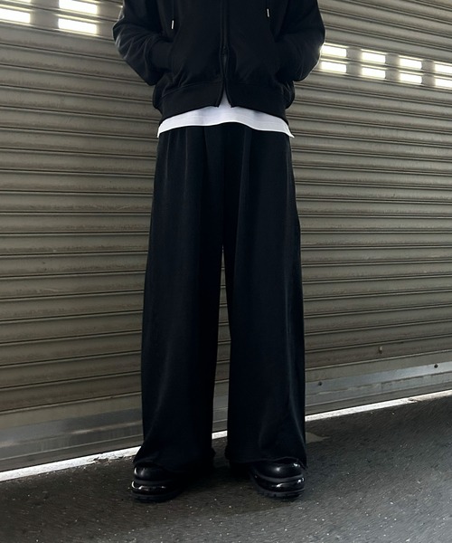 NYLAUS(ナイラス)の「【Nylaus】2026SS 裾カットオフ ベルトループ付き スウェット カーブパンツ バレルパンツ ケミカル加工(スウェットパンツ・メンズ・ブラック系その他/ブラック・M/L/S)」の2枚目の写真