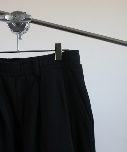 NYLAUS(ナイラス)の「【Nylaus】2026SS 裾カットオフ ベルトループ付き スウェット カーブパンツ バレルパンツ ケミカル加工(スウェットパンツ・メンズ・ブラック系その他/ブラック・M/L/S)」の14枚目の写真