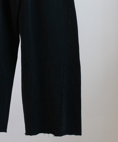 NYLAUS(ナイラス)の「【Nylaus】2026SS 裾カットオフ ベルトループ付き スウェット カーブパンツ バレルパンツ ケミカル加工(スウェットパンツ・メンズ・ブラック系その他/ブラック・M/L/S)」の17枚目の写真