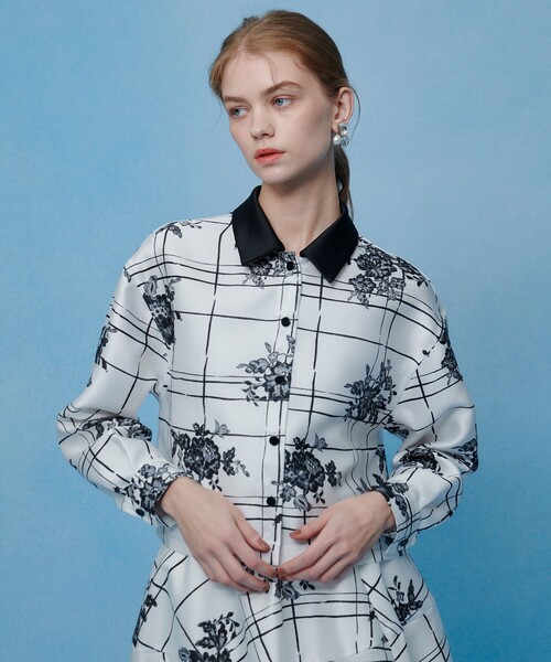 LOULOU WILLOUGHBY（ルルウィルビー）の「【LOULOU WILLOUGHBY】SILK COフラワーチェックシャツブラウス（シャツ/ブラウス・レディース・ホワイト系その他・2）」の7枚目の写真