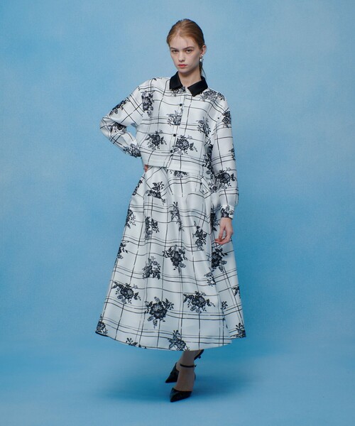 LOULOU WILLOUGHBY（ルルウィルビー）の「【LOULOU WILLOUGHBY】SILK COフラワーチェックシャツブラウス（シャツ/ブラウス・レディース・ホワイト系その他・2）」の11枚目の写真