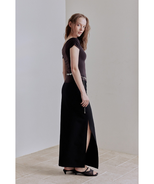 AFTERHOURS（アフターアワーズ）の「UNBALANCED ONE-SHOULDER TOP (DARK BROWN)（Tシャツ/カットソー・レディース・その他・FREE）」の2枚目の写真