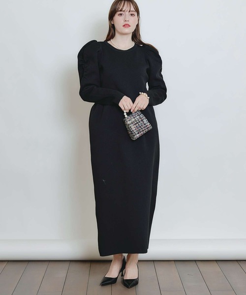 PICCIN PERLA(ピッチンペルラ)の「ギャザースリーブコクーンニットワンピース(ワンピース・レディース・ピンク/ブルー/ブラック/オフホワイト・M)」の3枚目の写真