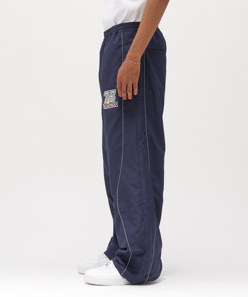 AVIREX（アヴィレックス）の「《直営店限定》"GOALERS" PANTS / ゴーラーズ パンツ / AVIREX / アヴィレックス（その他パンツ・メンズ・グレー/ネイビー・LARGE/MEDIUM/X-LARGE）」の14枚目の写真
