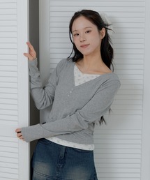 【1枚でレイヤード風!】【UNE ORIGINAL】ラブリーバイカラーフラワーパターンVネックレイヤード長袖Tシャツカットソー
