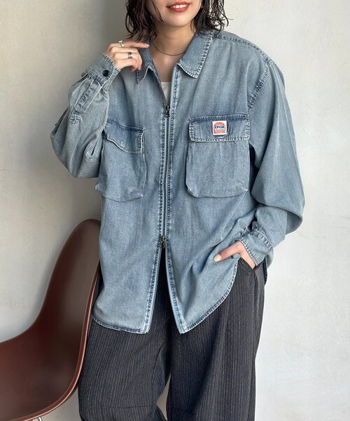 CPCM(シーピーシーエム)の「デニムジップシャツ(シャツ/ブラウス・レディース・ネイビー/ブルー系その他/ブラック/ブルー・MEDIUM/LARGE)」の1枚目の写真