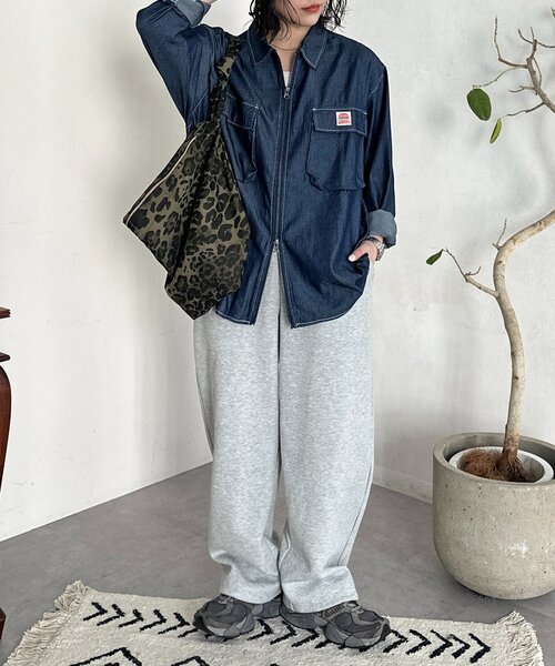 CPCM(シーピーシーエム)の「デニムジップシャツ(シャツ/ブラウス・レディース・ネイビー/ブルー系その他/ブラック/ブルー・MEDIUM/LARGE)」の21枚目の写真