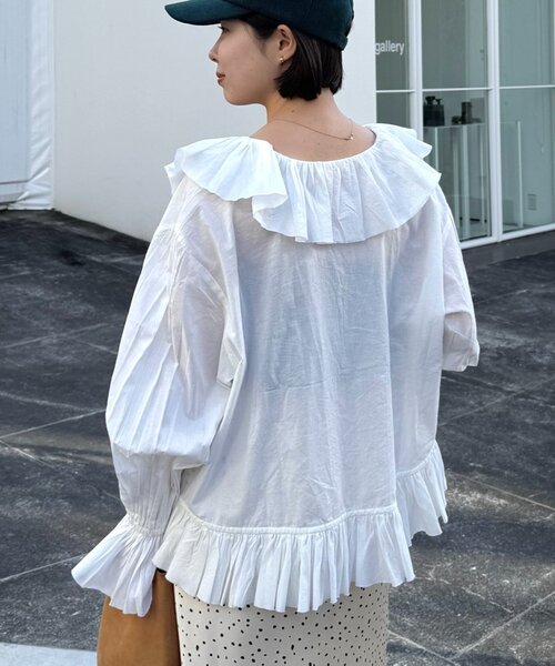 WILLOW（ウィロー）の「【willow】ラッフルフリルブラウス（シャツ/ブラウス・レディース・ブラック/ホワイト・ONE SIZE）」の3枚目の写真