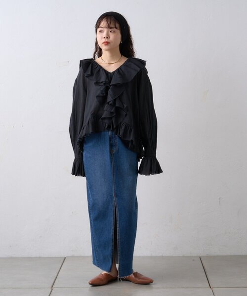WILLOW（ウィロー）の「【willow】ラッフルフリルブラウス（シャツ/ブラウス・レディース・ブラック/ホワイト・ONE SIZE）」の11枚目の写真