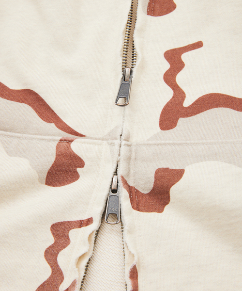 JOURNAL STANDARD（ジャーナルスタンダード）の「ラウンド スリーブ フーディ “カモ柄”（パーカー・メンズ・ベージュ/カーキ・MEDIUM/LARGE）」の6枚目の写真