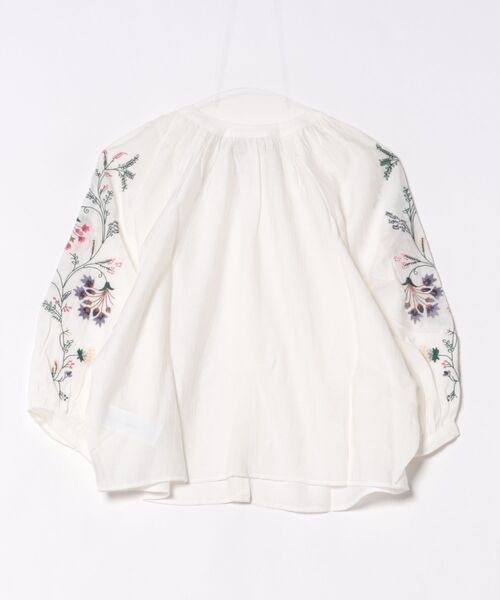 Desigual(デシグアル)の「刺繍入りボタン付きブラウス(シャツ/ブラウス・レディース・ホワイト・L/M/S/XL/XS)」の4枚目の写真