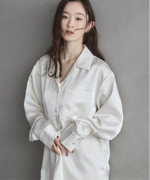 feepur(フェピュール)の「オープンカラーサテンシャツ(シャツ/ブラウス・レディース・ブラック/アイボリー・MEDIUM)」の15枚目の写真