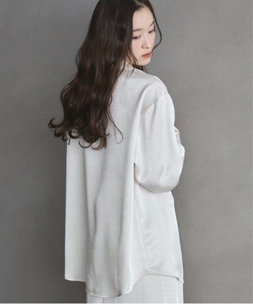 feepur(フェピュール)の「オープンカラーサテンシャツ(シャツ/ブラウス・レディース・ブラック/アイボリー・MEDIUM)」の17枚目の写真