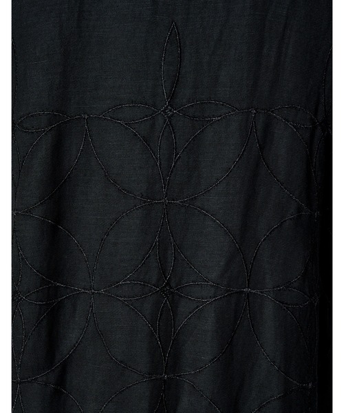 RUMCHE(ラムシェ)の「Tapa Pattern Embroidery Dress / タパエンブロイダリードレス(ワンピース・レディース・ブラック・FREE)」の6枚目の写真