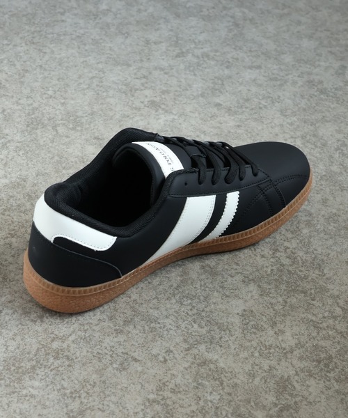 U.S. POLO ASSN.（ユーエスポロアッスン）の「【U.S. POLO ASSN./ユーエスポロアッスン】軽量 ワンポイント バイカラー ローカットスニーカー（スニーカー・メンズ・ホワイト/ブラック/ベージュ・27cm/24.5cm/25cm/26.5cm/26cm/25.5cm/24cm/22.5cm/23.5cm/23cm）」の8枚目の写真