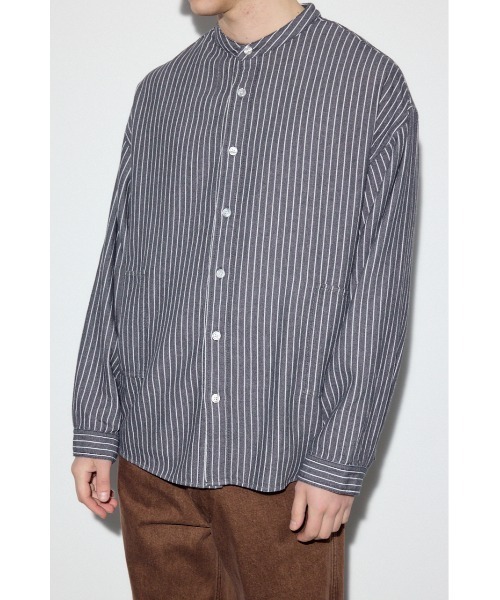 AZUL by moussy（アズールバイマウジー）の「プリズナーシャツ（シャツ/ブラウス・メンズ・ブラック系その他/ブルー系その他/ベージュ系その他・MEDIUM/LARGE）」の4枚目の写真