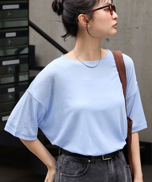 MONO-MART(モノマート)の「【クールスマートウォッシュ】フローティ シアー 半袖 Tシャツ (接触冷感・毛玉防止・イージーケア)(Tシャツ/カットソー・レディース・ブラウン/ライトブルー/ブラック/ネイビー/ミント/ベージュ/ライトイエロー/チャコールグレー/グレー/オフホワイト/キャメル/レッド/ピンク・FREE)」の8枚目の写真