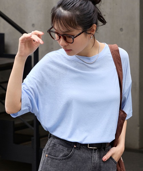 MONO-MART(モノマート)の「【クールスマートウォッシュ】フローティ シアー 半袖 Tシャツ (接触冷感・毛玉防止・イージーケア)(Tシャツ/カットソー・レディース・ブラウン/ライトブルー/ブラック/ネイビー/ミント/ベージュ/ライトイエロー/チャコールグレー/グレー/オフホワイト/キャメル/レッド/ピンク・FREE)」の16枚目の写真