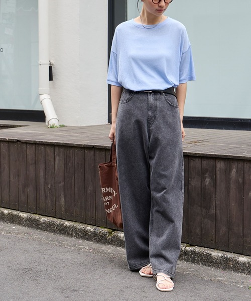 MONO-MART(モノマート)の「【クールスマートウォッシュ】フローティ シアー 半袖 Tシャツ (接触冷感・毛玉防止・イージーケア)(Tシャツ/カットソー・レディース・ブラウン/ライトブルー/ブラック/ネイビー/ミント/ベージュ/ライトイエロー/チャコールグレー/グレー/オフホワイト/キャメル/レッド/ピンク・FREE)」の22枚目の写真
