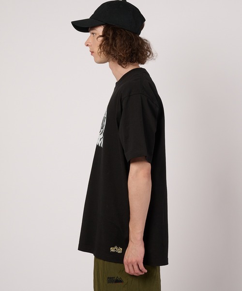 FIRST DOWN（ファーストダウン）の「グラフィック スリーブTシャツ #2（Tシャツ/カットソー・メンズ・ブラック/ホワイト・L/XL/M）」の14枚目の写真