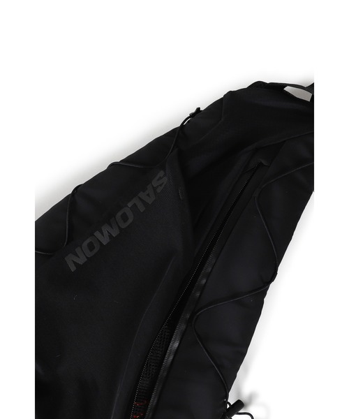 SALOMON(サロモン)の「ADV CROSS BODY BAG(ボディバッグ/ウエストポーチ・メンズ・ブラック・OS)」の4枚目の写真