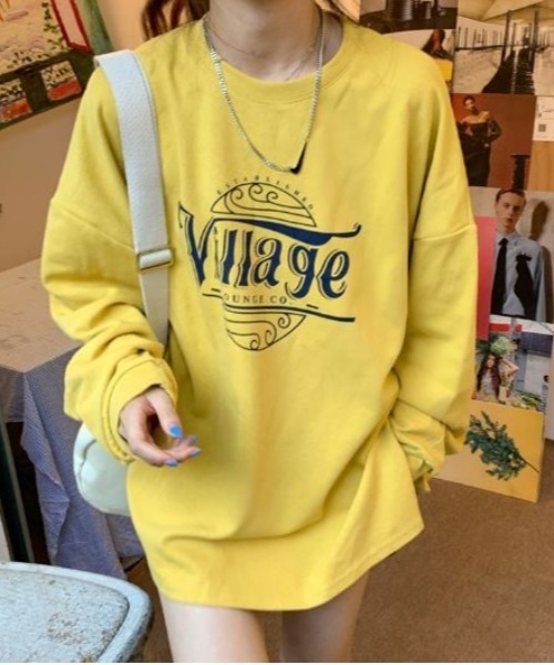Lips(リップス)の「ゆるっと着られるビッグシルエット!韓国ストリート風ロゴプリントロングTシャツ(スウェット・レディース・ライトグレー/チャコールグレー/イエロー・FREE)」の20枚目の写真