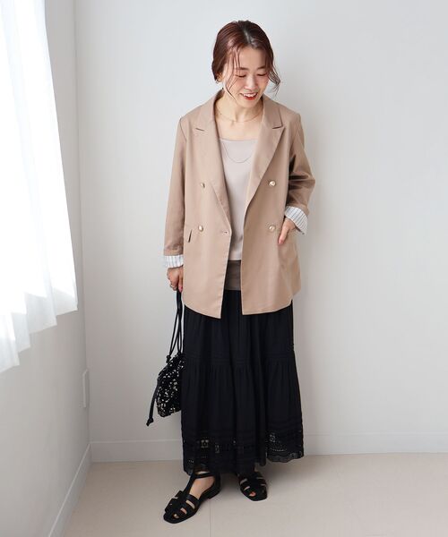 le.coeur blanc（ルクールブラン）の「サテン×スムース 裾チュールタンク（タンクトップ・レディース・グレイッシュベージュ/ブラック/オフホワイト・38）」の6枚目の写真