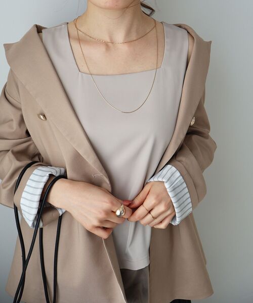 le.coeur blanc（ルクールブラン）の「サテン×スムース 裾チュールタンク（タンクトップ・レディース・グレイッシュベージュ/ブラック/オフホワイト・38）」の9枚目の写真