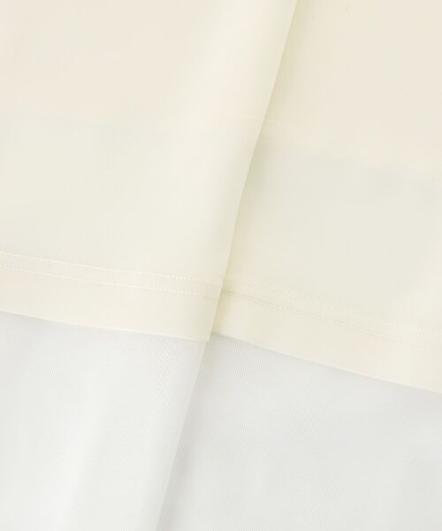 le.coeur blanc(ルクールブラン)の「サテン×スムース 裾チュールタンク(タンクトップ・レディース・グレイッシュベージュ/ブラック/オフホワイト・38)」の8枚目の写真