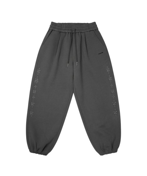 AAKAM（アーカム）の「Line Studded Sweatpants (Dark Gray)（スウェットパンツ・レディース・その他・1/2）」の2枚目の写真