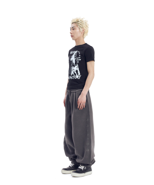 AAKAM（アーカム）の「Line Studded Sweatpants (Dark Gray)（スウェットパンツ・レディース・その他・1/2）」の12枚目の写真