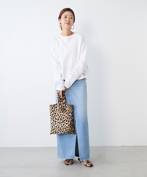 MICA&DEAL(マイカ&ディール)の「ワンポイント刺繍ロングTシャツ(Tシャツ/カットソー・レディース・ホワイト/ブラウン・FREE)」の15枚目の写真