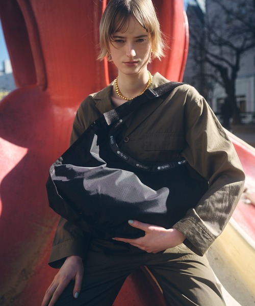 LeSportsac(レスポートサック)の「【LeSportsac for ADAM ET ROPE'】Exclusive Large Sportsac LT(ショルダーバッグ・レディース・ブラック・FREE)」の2枚目の写真