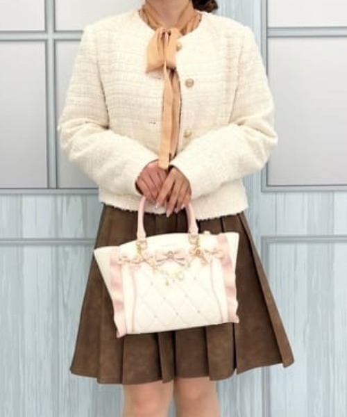 SAMANTHAVEGA(サマンサベガ)の「ハニーフラッター(小)(ハンドバッグ・レディース・ピンク/ライトブルー/ブラック・FREE)」の3枚目の写真