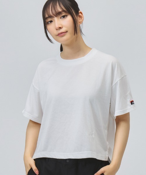 NANGA（ナンガ）の「【別注】ナンガ NANGA NANGA Logo Tee - Women 限定コラボ（Tシャツ/カットソー・レディース・ピンク/ホワイト/グレー・S/M/L）」の2枚目の写真