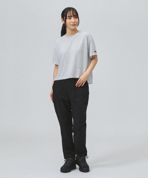 NANGA（ナンガ）の「【別注】ナンガ NANGA NANGA Logo Tee - Women 限定コラボ（Tシャツ/カットソー・レディース・ピンク/ホワイト/グレー・S/M/L）」の7枚目の写真
