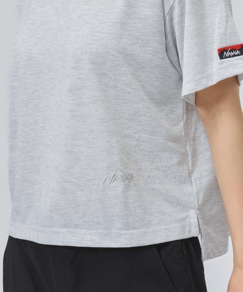 NANGA（ナンガ）の「【別注】ナンガ NANGA NANGA Logo Tee - Women 限定コラボ（Tシャツ/カットソー・レディース・ピンク/ホワイト/グレー・S/M/L）」の11枚目の写真