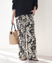 JOURNAL STANDARD relume（ジャーナルスタンダード　レリューム）の「《WEB限定追加》コントラストフラワープリントパンツ（その他パンツ）」