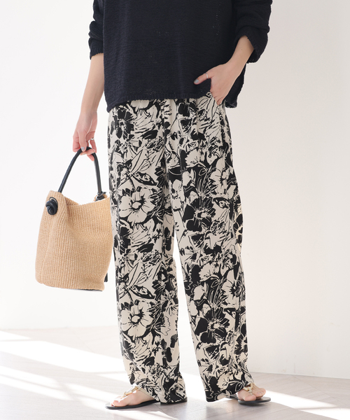 JOURNAL STANDARD relume（ジャーナルスタンダード　レリューム）の「《WEB限定追加》コントラストフラワープリントパンツ（その他パンツ・レディース・アイボリー/グリーン/ブラック・FREE）」の5枚目の写真