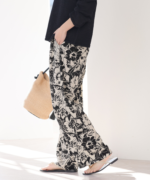 JOURNAL STANDARD relume（ジャーナルスタンダード　レリューム）の「《WEB限定追加》コントラストフラワープリントパンツ（その他パンツ・レディース・アイボリー/グリーン/ブラック・FREE）」の7枚目の写真