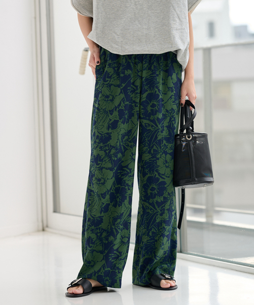 JOURNAL STANDARD relume（ジャーナルスタンダード　レリューム）の「《WEB限定追加》コントラストフラワープリントパンツ（その他パンツ・レディース・アイボリー/グリーン/ブラック・FREE）」の13枚目の写真
