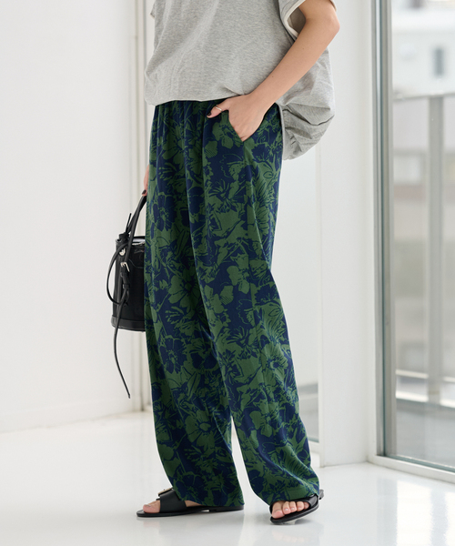 JOURNAL STANDARD relume（ジャーナルスタンダード　レリューム）の「《WEB限定追加》コントラストフラワープリントパンツ（その他パンツ・レディース・アイボリー/グリーン/ブラック・FREE）」の15枚目の写真