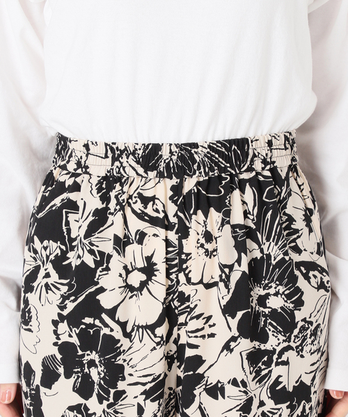 JOURNAL STANDARD relume（ジャーナルスタンダード　レリューム）の「《WEB限定追加》コントラストフラワープリントパンツ（その他パンツ・レディース・アイボリー/グリーン/ブラック・FREE）」の20枚目の写真