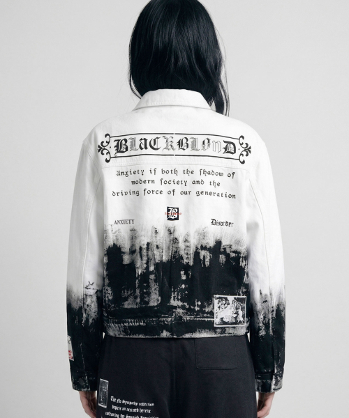 BLACK BLOND(ブラック ブロンド)の「ビビディエンザイアリティスモークグラフィックデニムジャケット(ホワイト)(デニムジャケット・レディース・その他・MEDIUM/LARGE)」の5枚目の写真