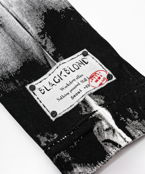 BLACK BLOND(ブラック ブロンド)の「ビビディエンザイアリティスモークグラフィックデニムジャケット(ホワイト)(デニムジャケット・レディース・その他・MEDIUM/LARGE)」の10枚目の写真
