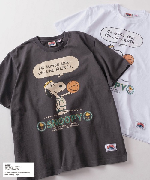 PEANUTS（ピーナッツ）の「【75】【PEANUTS/ピーナッツ】×【NUTMEG/ナツメグ】ダブルネーム スヌーピー スケボー＆バスケットボール グラフィック クルーネックTシャツ（Tシャツ/カットソー・メンズ・ブラック系1/ネイビー系1/グレー系1/ライトグレー系/ライトグレー系1/ブラック系/ホワイト系1/ホワイト系/ネイビー系/グレー系・XL/L/M）」の8枚目の写真