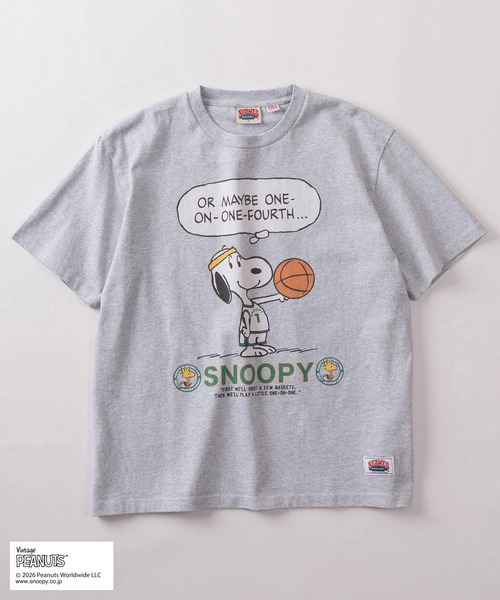 PEANUTS（ピーナッツ）の「【75】【PEANUTS/ピーナッツ】×【NUTMEG/ナツメグ】ダブルネーム スヌーピー スケボー＆バスケットボール グラフィック クルーネックTシャツ（Tシャツ/カットソー・メンズ・ブラック系1/ネイビー系1/グレー系1/ライトグレー系/ライトグレー系1/ブラック系/ホワイト系1/ホワイト系/ネイビー系/グレー系・XL/L/M）」の17枚目の写真